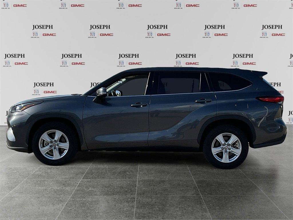 used 2021 Toyota Highlander car, priced at $26,788