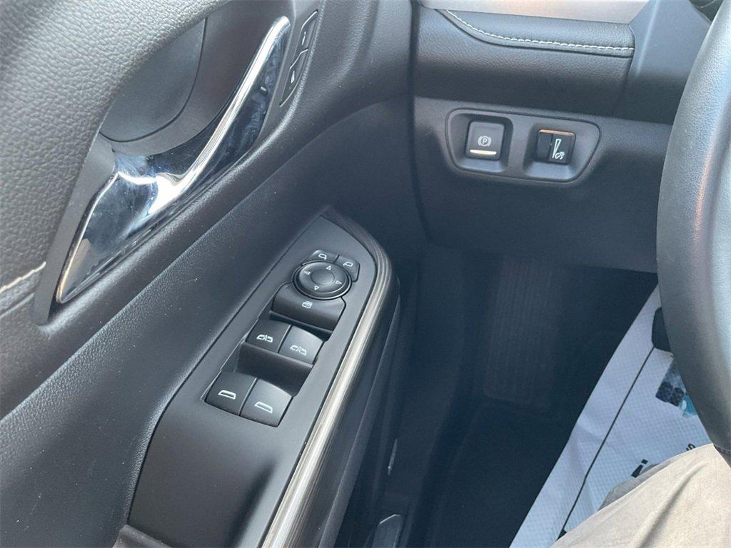 used 2023 GMC Acadia car, priced at $25,999