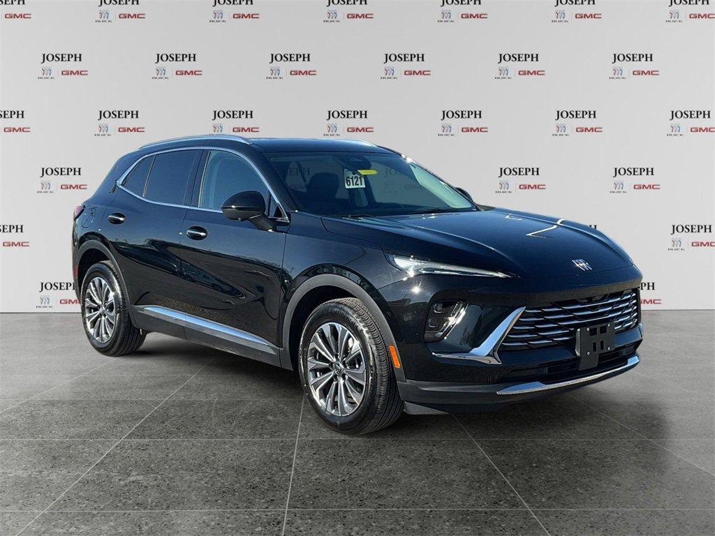 used 2025 Buick Envision car, priced at $30,304