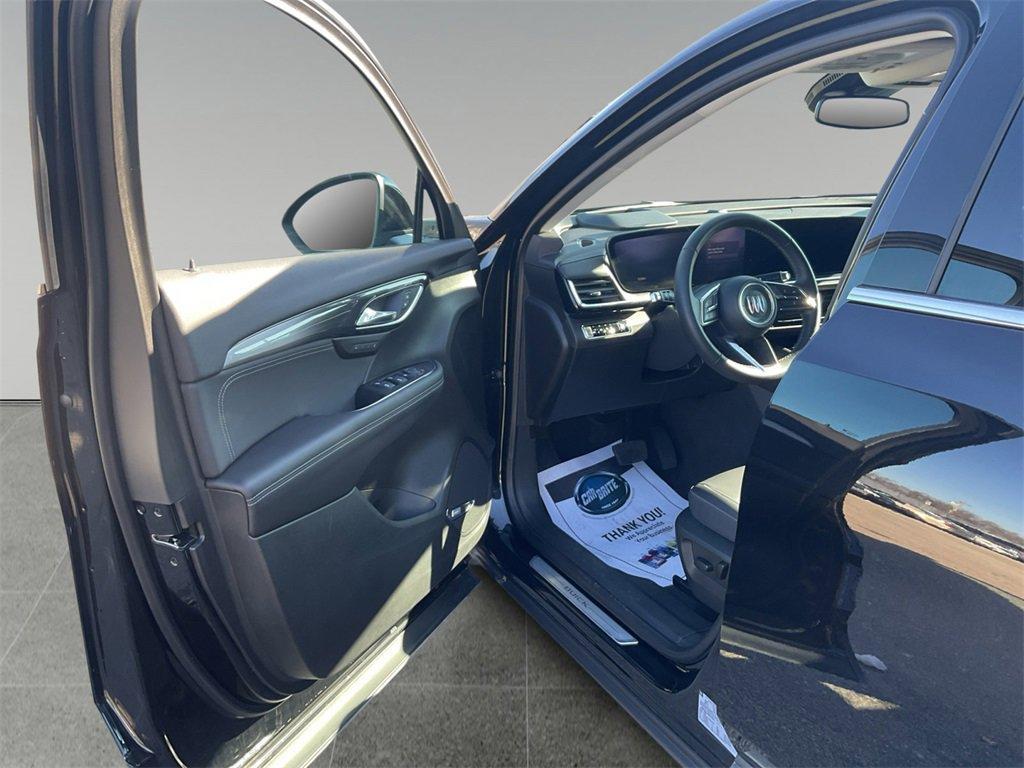 used 2025 Buick Envision car, priced at $30,304