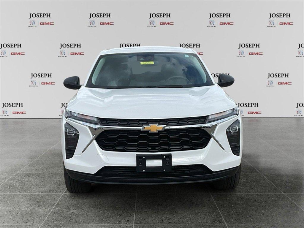 used 2024 Chevrolet Trax car, priced at $21,188