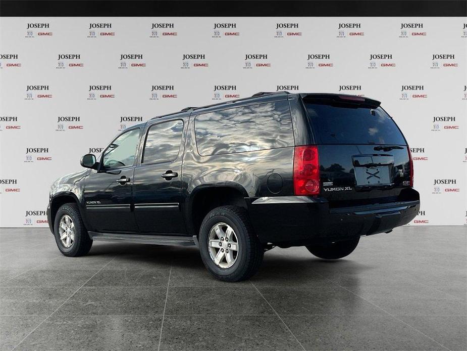 used 2011 GMC Yukon XL car, priced at $8,000