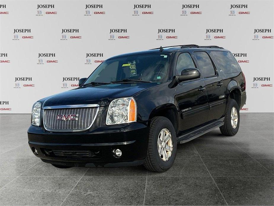 used 2011 GMC Yukon XL car, priced at $8,000