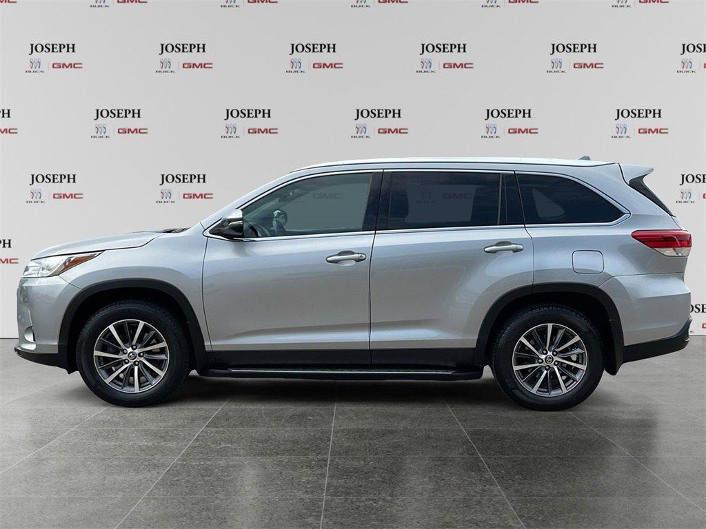 used 2019 Toyota Highlander car, priced at $25,695