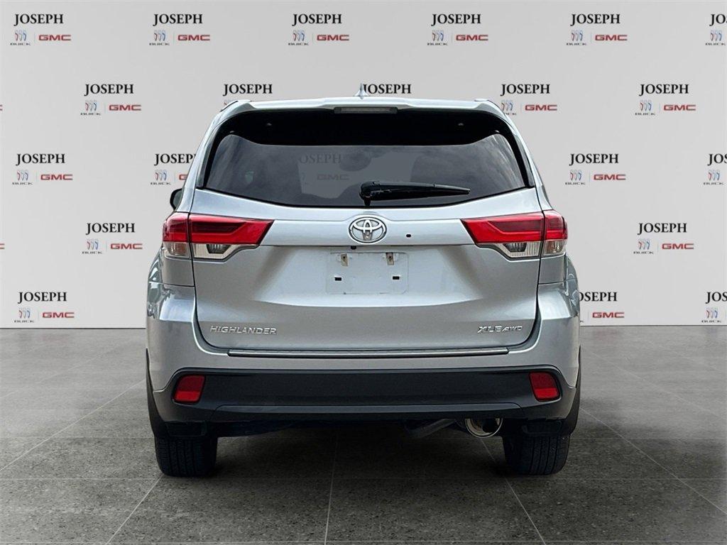 used 2019 Toyota Highlander car, priced at $25,695