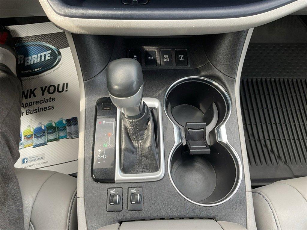 used 2019 Toyota Highlander car, priced at $25,695