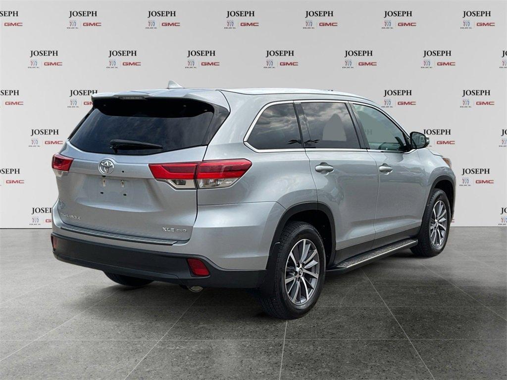 used 2019 Toyota Highlander car, priced at $25,695