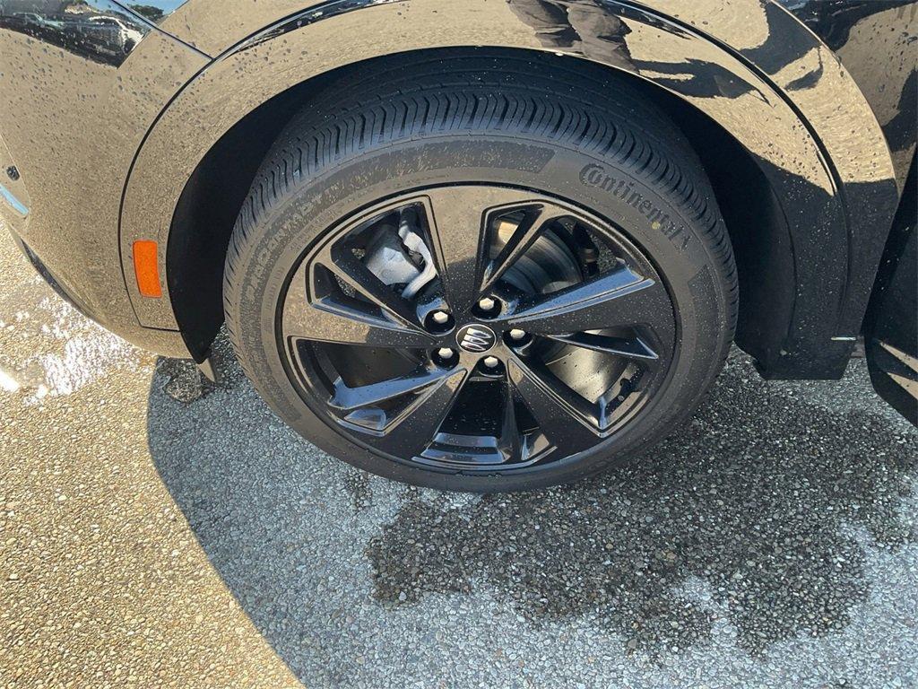 used 2025 Buick Envision car, priced at $35,388