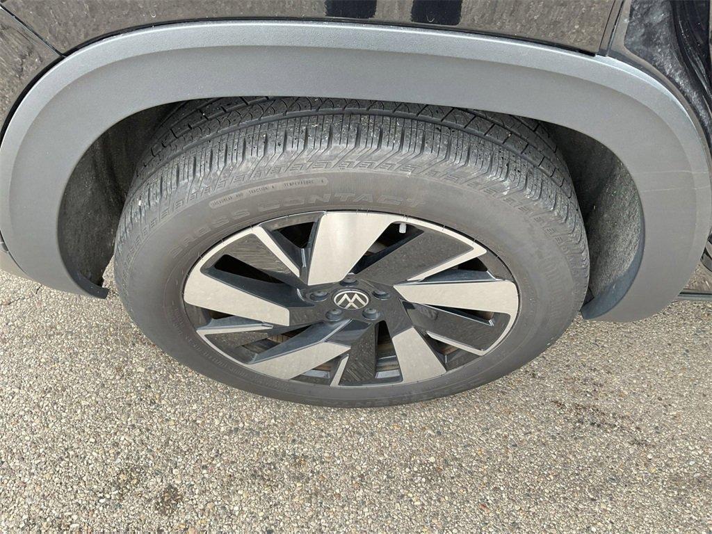 used 2024 Volkswagen Atlas Cross Sport car, priced at $28,788