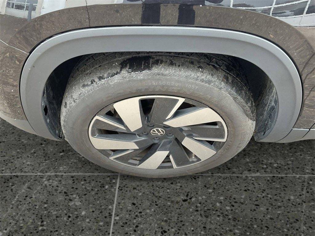 used 2024 Volkswagen Atlas Cross Sport car, priced at $28,788