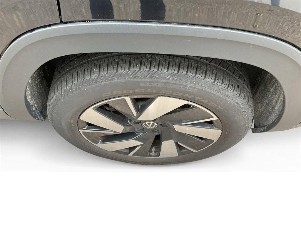 used 2024 Volkswagen Atlas Cross Sport car, priced at $28,788