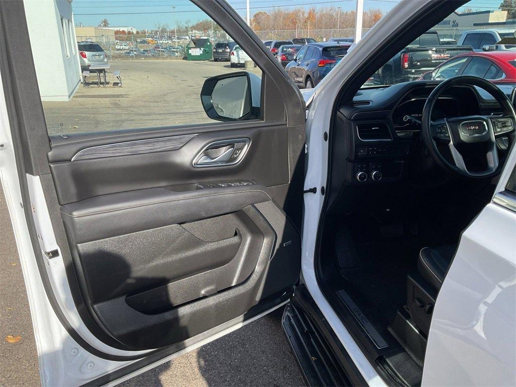 used 2022 GMC Yukon car, priced at $51,999