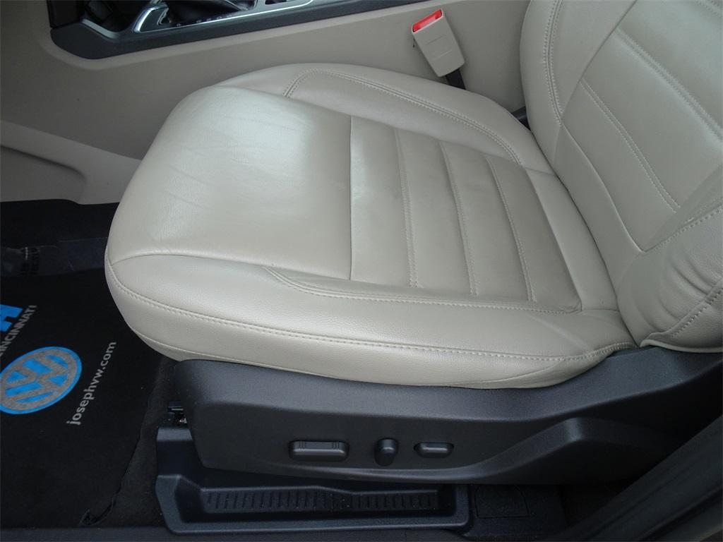 used 2017 Ford Escape car, priced at $15,910