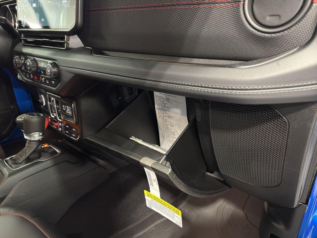 new 2025 Jeep Gladiator car, priced at $55,485