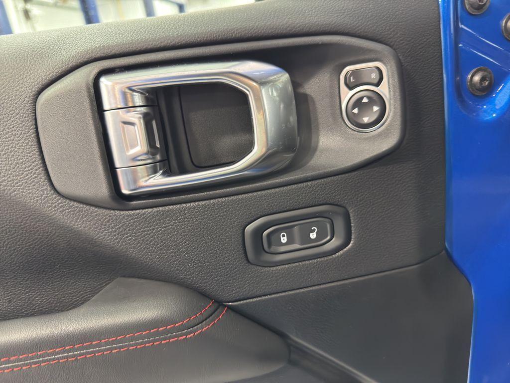 new 2025 Jeep Gladiator car, priced at $55,485