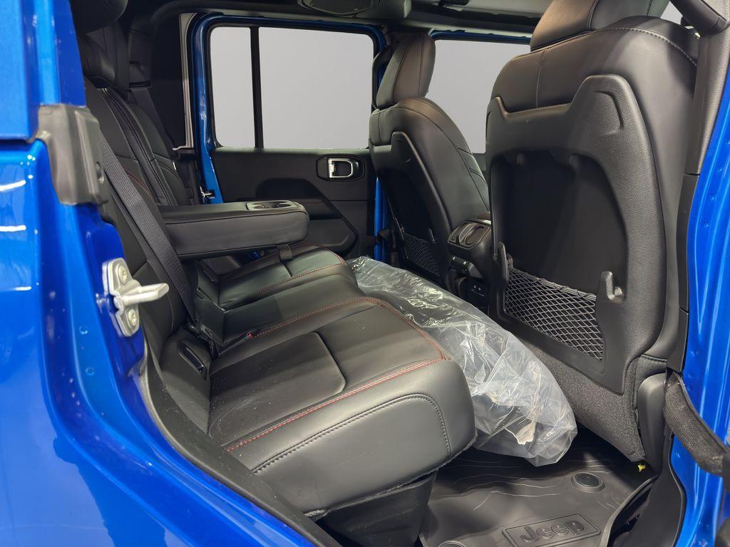 new 2025 Jeep Gladiator car, priced at $55,485