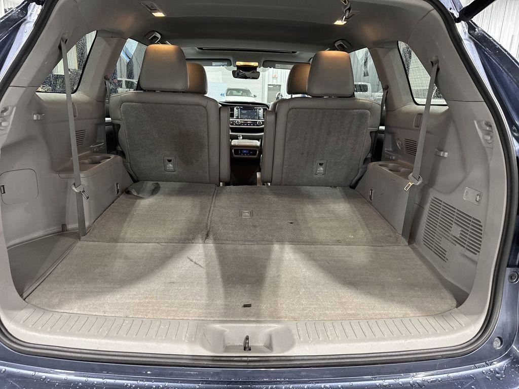 used 2019 Toyota Highlander car, priced at $25,569