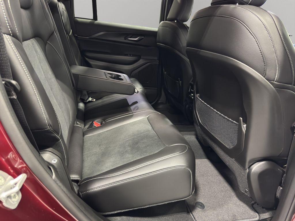 new 2025 Jeep Grand Cherokee car, priced at $45,908