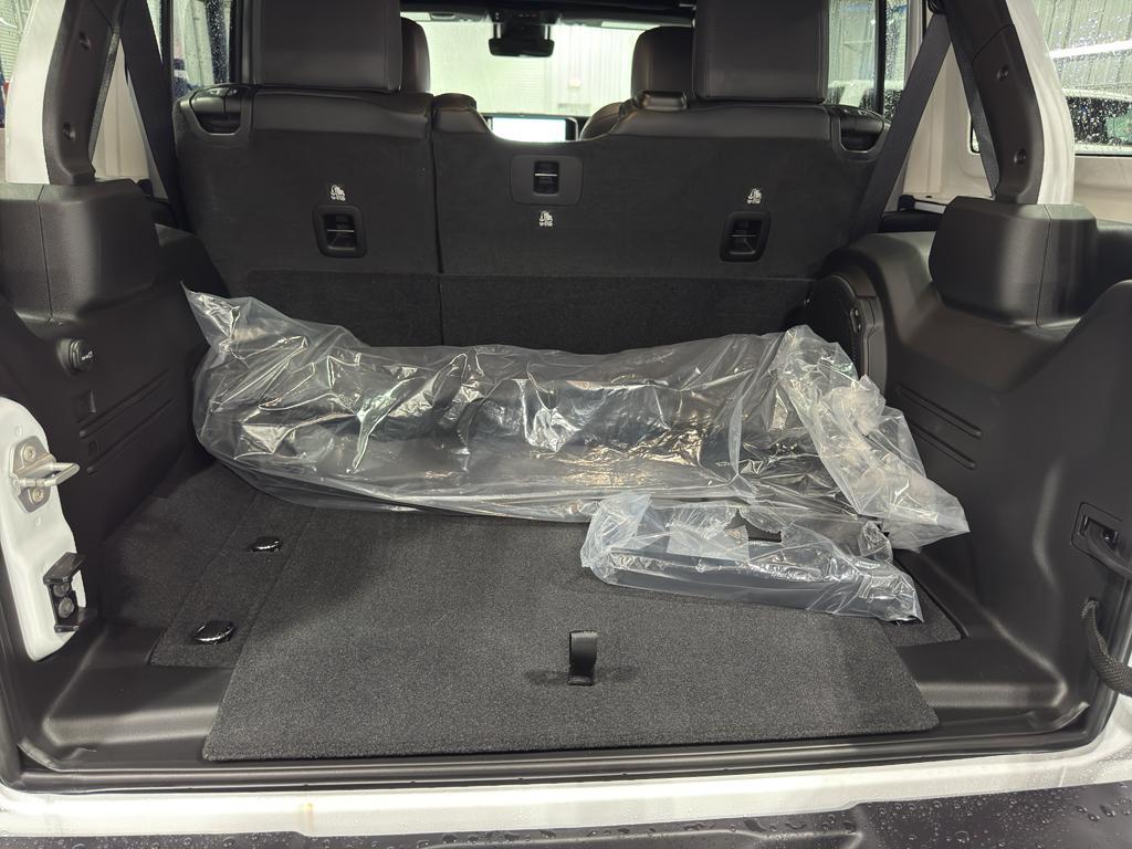 new 2025 Jeep Wrangler car