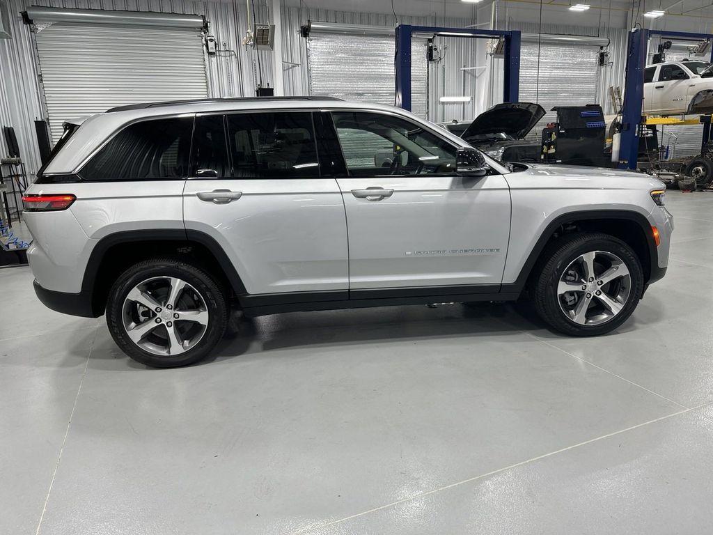 new 2024 Jeep Grand Cherokee 4xe car, priced at $52,864