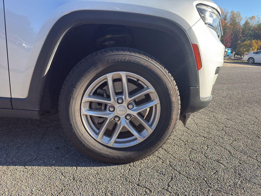used 2023 Jeep Grand Cherokee L car, priced at $25,869