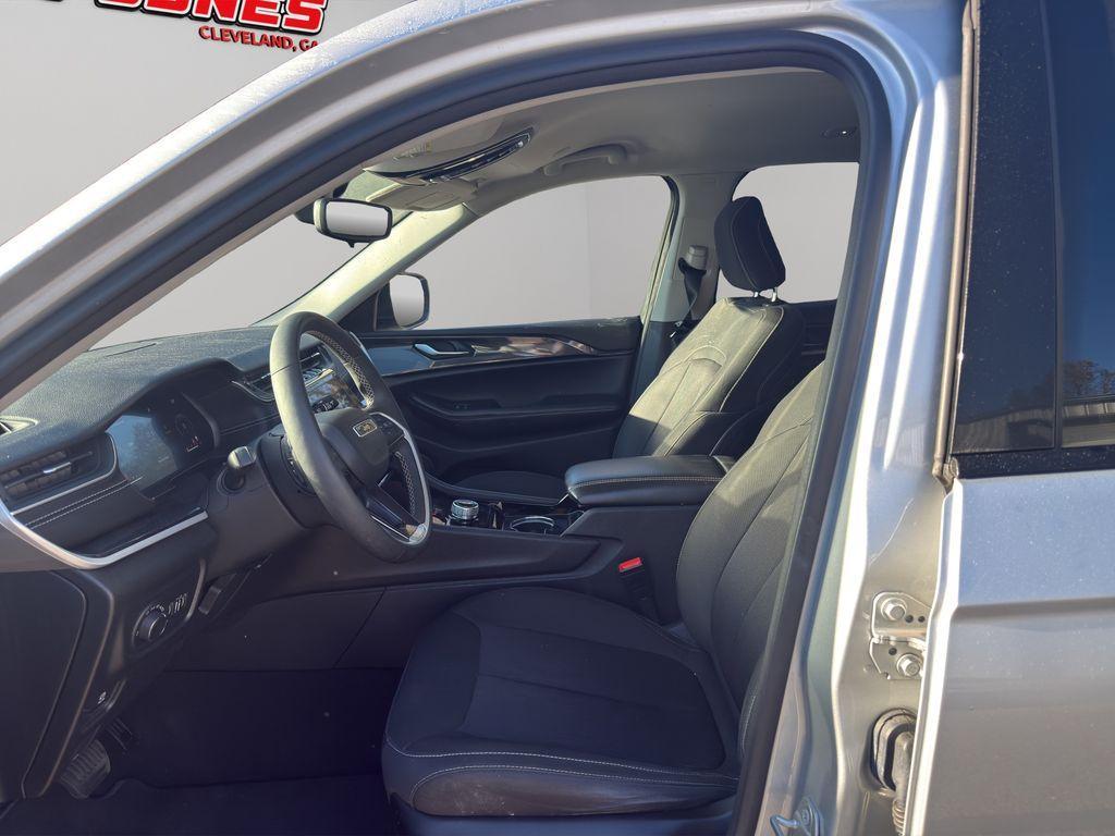 used 2023 Jeep Grand Cherokee L car, priced at $25,869