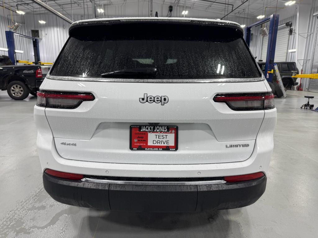 used 2024 Jeep Grand Cherokee L car, priced at $33,969