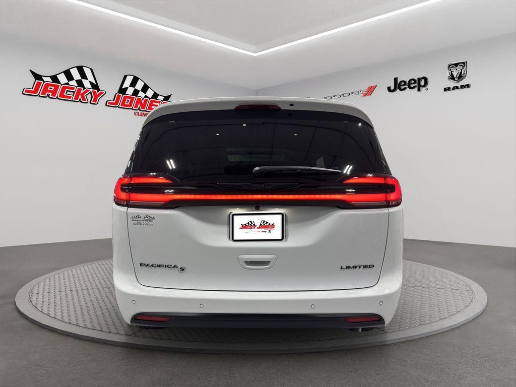 new 2026 Chrysler Pacifica car, priced at $46,764