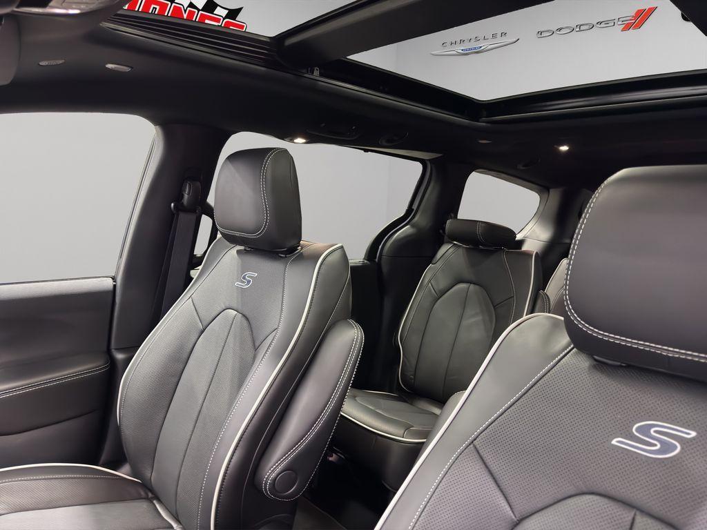 new 2026 Chrysler Pacifica car, priced at $46,764