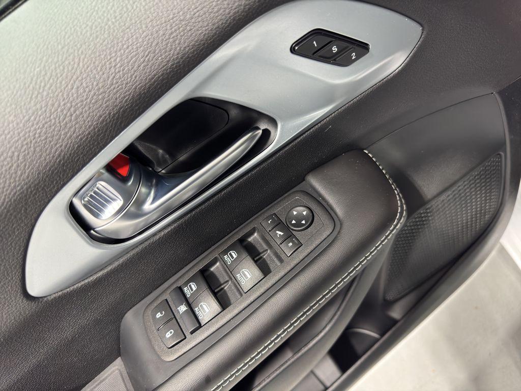 new 2026 Chrysler Pacifica car, priced at $46,764