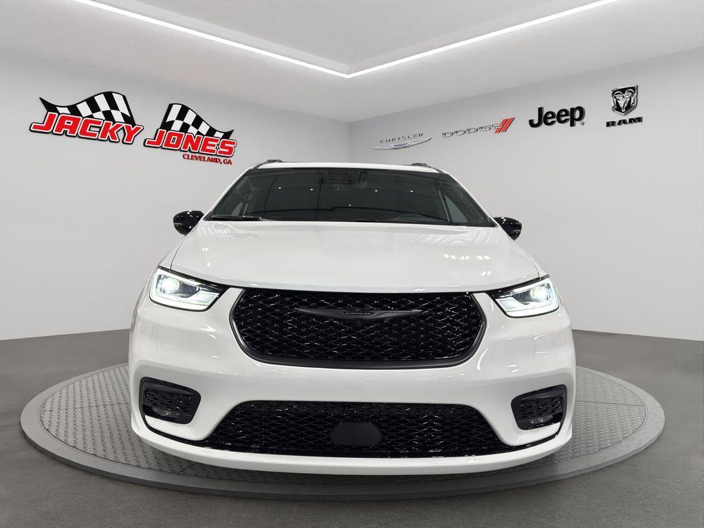 new 2026 Chrysler Pacifica car, priced at $46,764