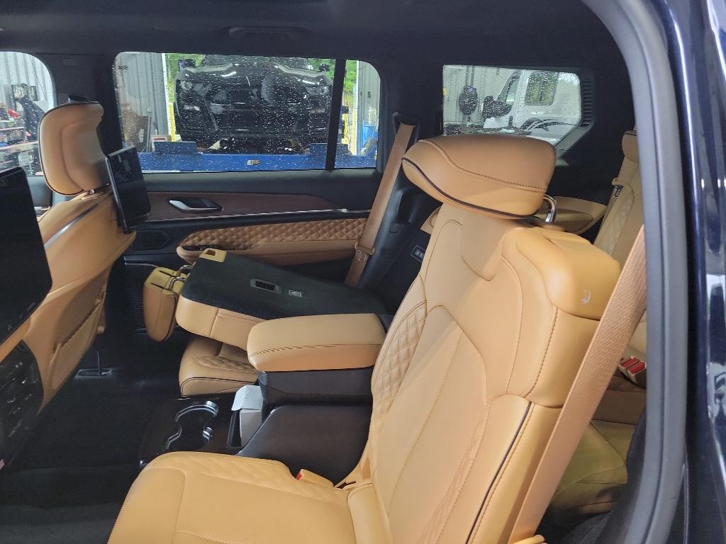 used 2024 Jeep Grand Cherokee L car, priced at $55,995