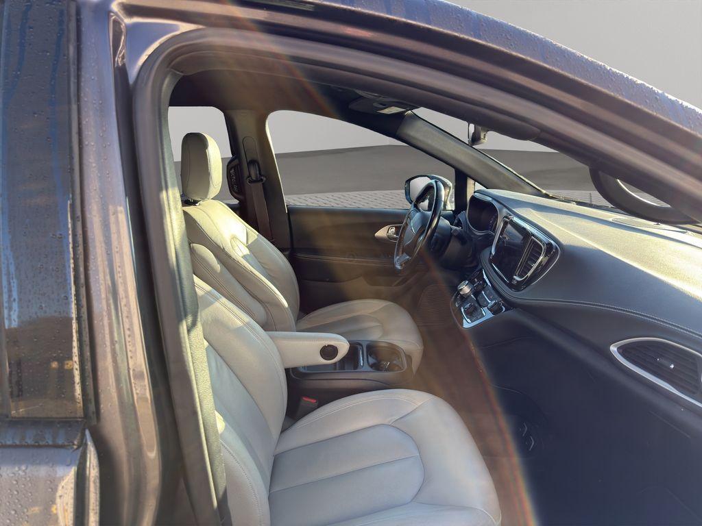 used 2021 Chrysler Pacifica car, priced at $24,969