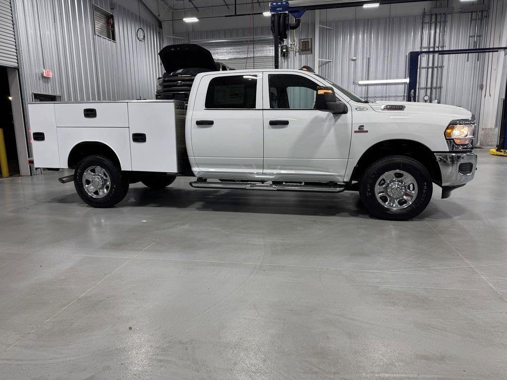 new 2024 Ram 3500 car, priced at $77,930