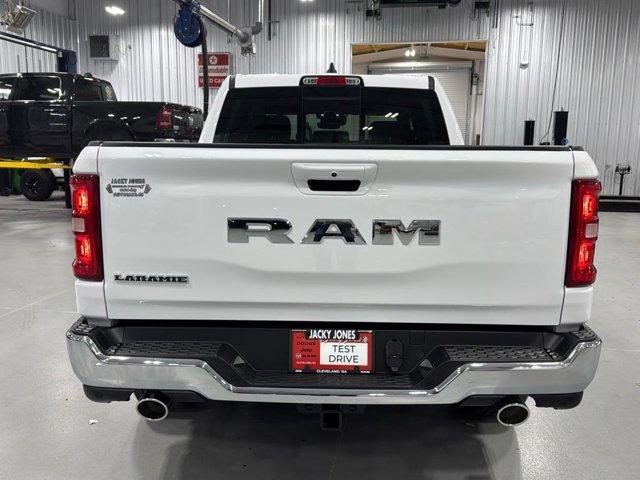 new 2025 Ram 1500 car, priced at $60,113