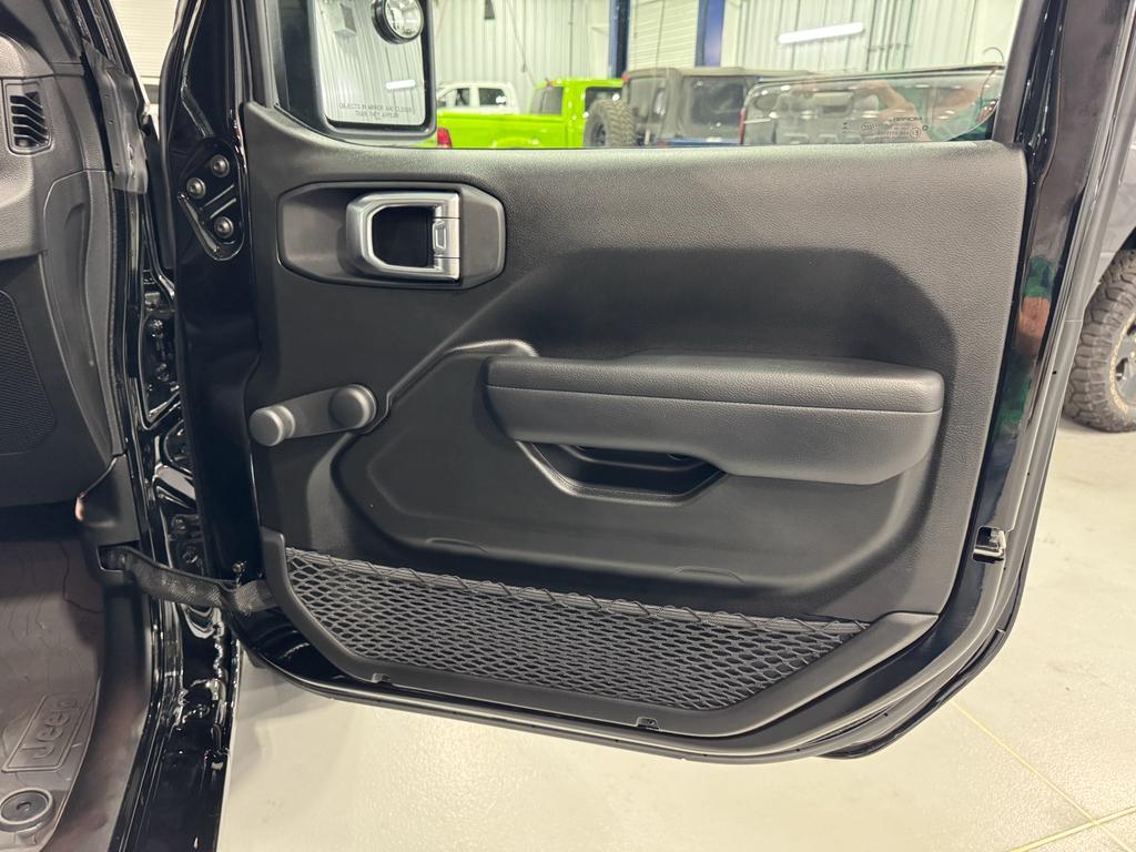 used 2024 Jeep Gladiator car, priced at $39,877