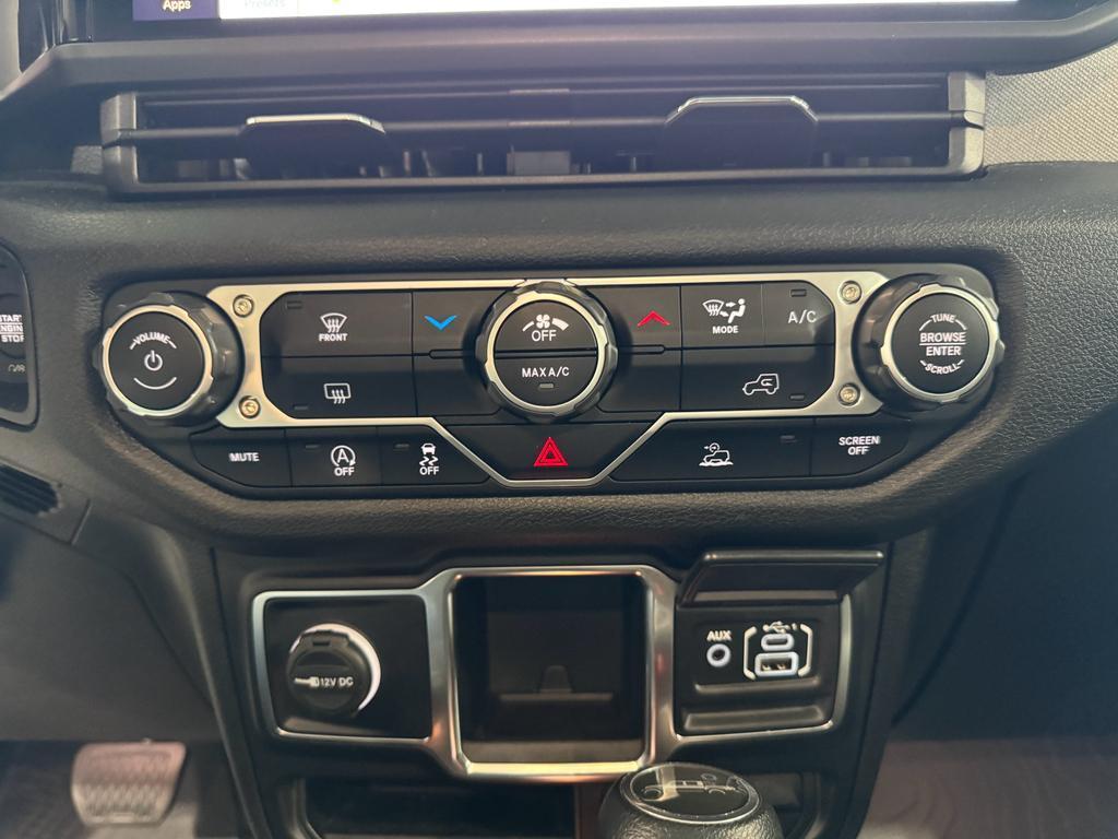 used 2024 Jeep Gladiator car, priced at $38,869