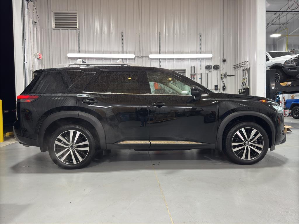 used 2024 Nissan Pathfinder car, priced at $45,769
