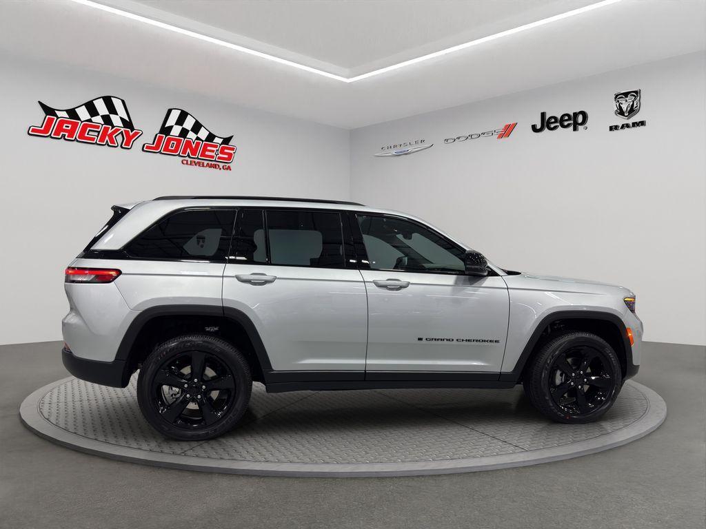 new 2025 Jeep Grand Cherokee car, priced at $46,343