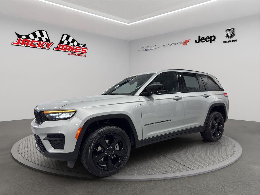 new 2025 Jeep Grand Cherokee car, priced at $46,343