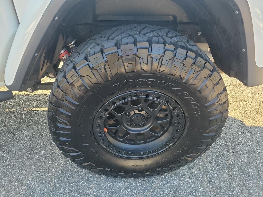 used 2023 Jeep Gladiator car, priced at $46,995