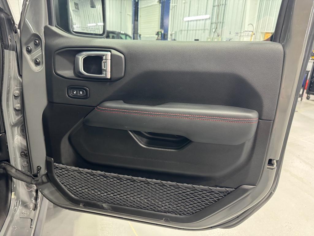 used 2023 Jeep Gladiator car, priced at $43,569
