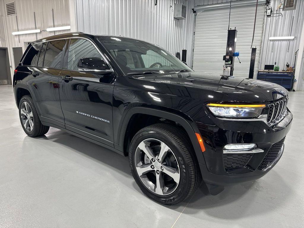 new 2024 Jeep Grand Cherokee 4xe car, priced at $51,564