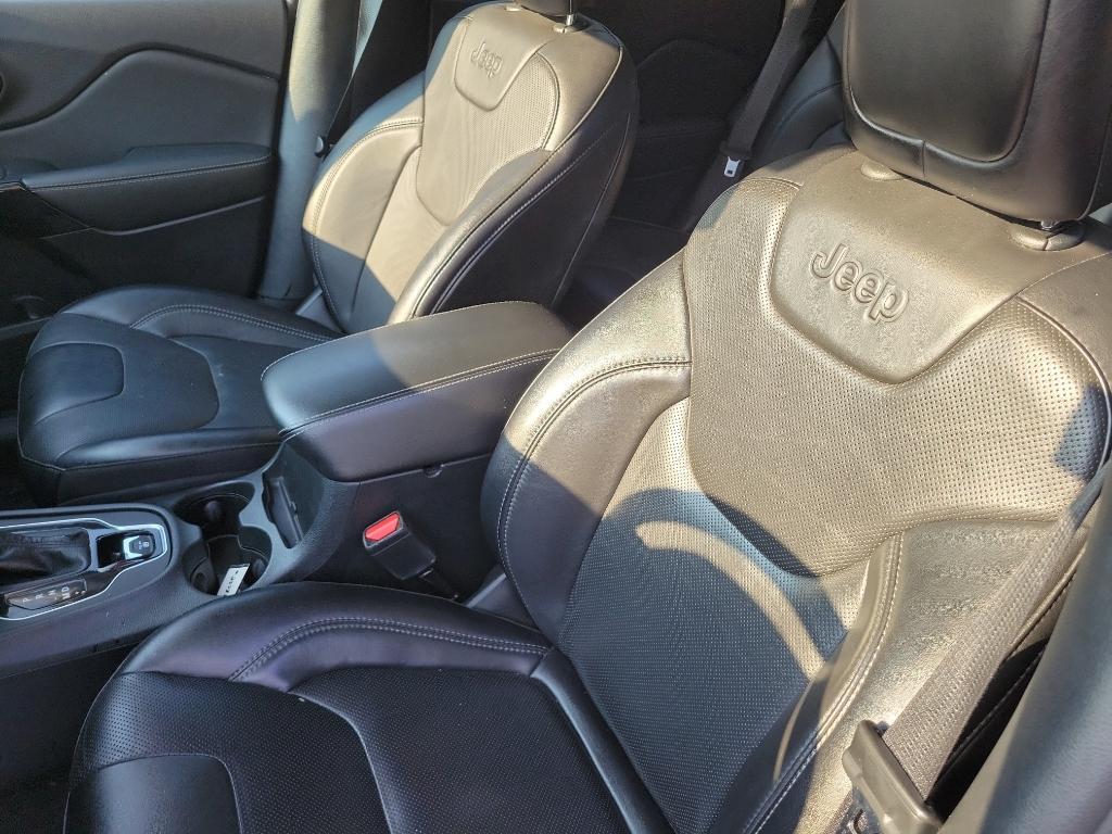used 2023 Jeep Cherokee car, priced at $27,995