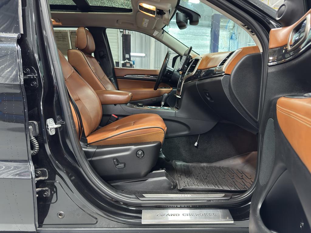 used 2013 Jeep Grand Cherokee car, priced at $21,869