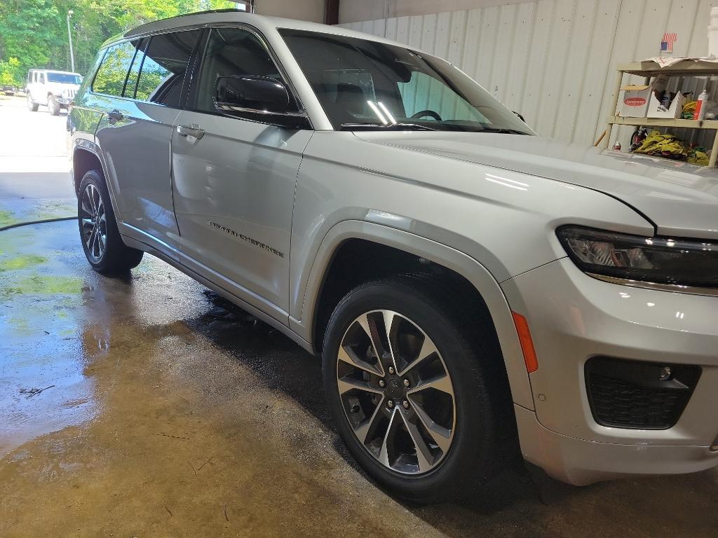 used 2021 Jeep Grand Cherokee L car, priced at $35,569