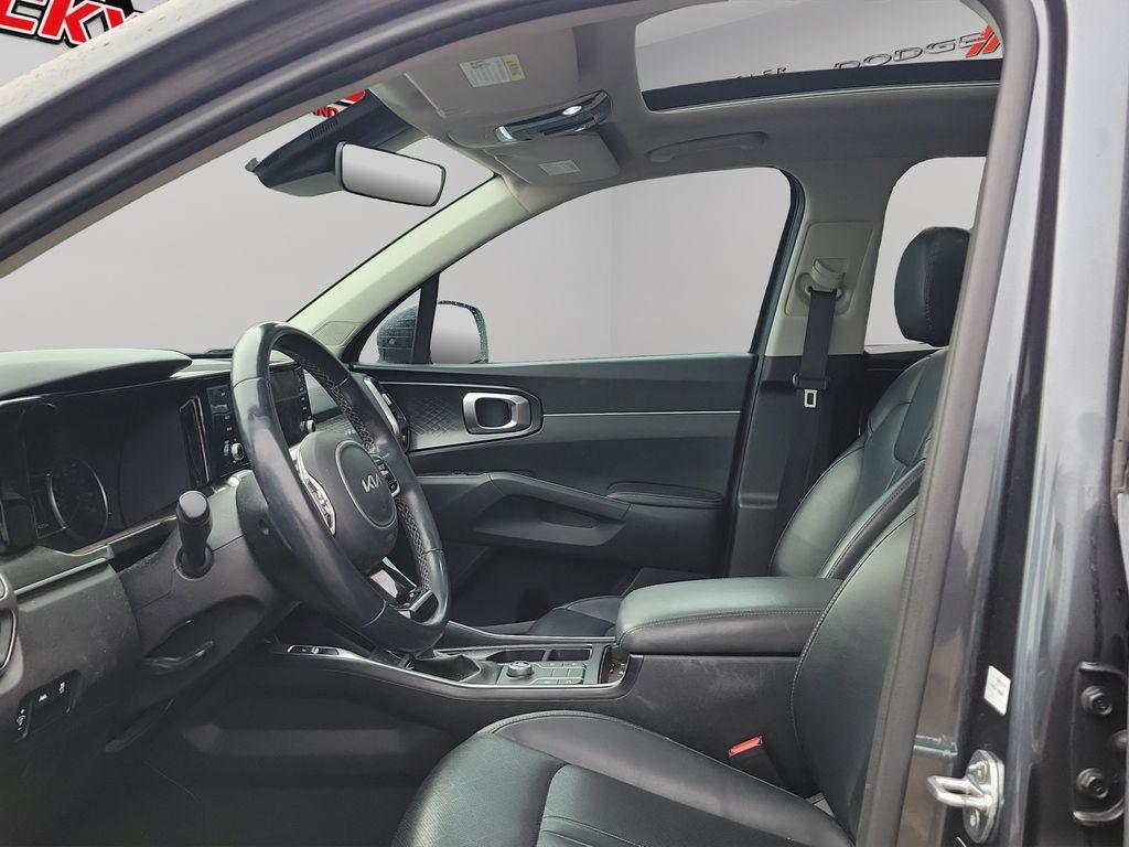 used 2022 Kia Sorento car, priced at $22,969