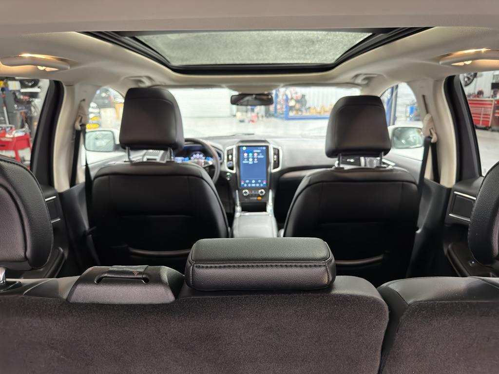 used 2022 Ford Edge car, priced at $30,569