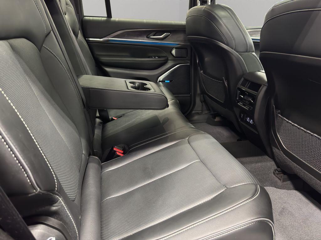 used 2022 Jeep Grand Cherokee car, priced at $35,569