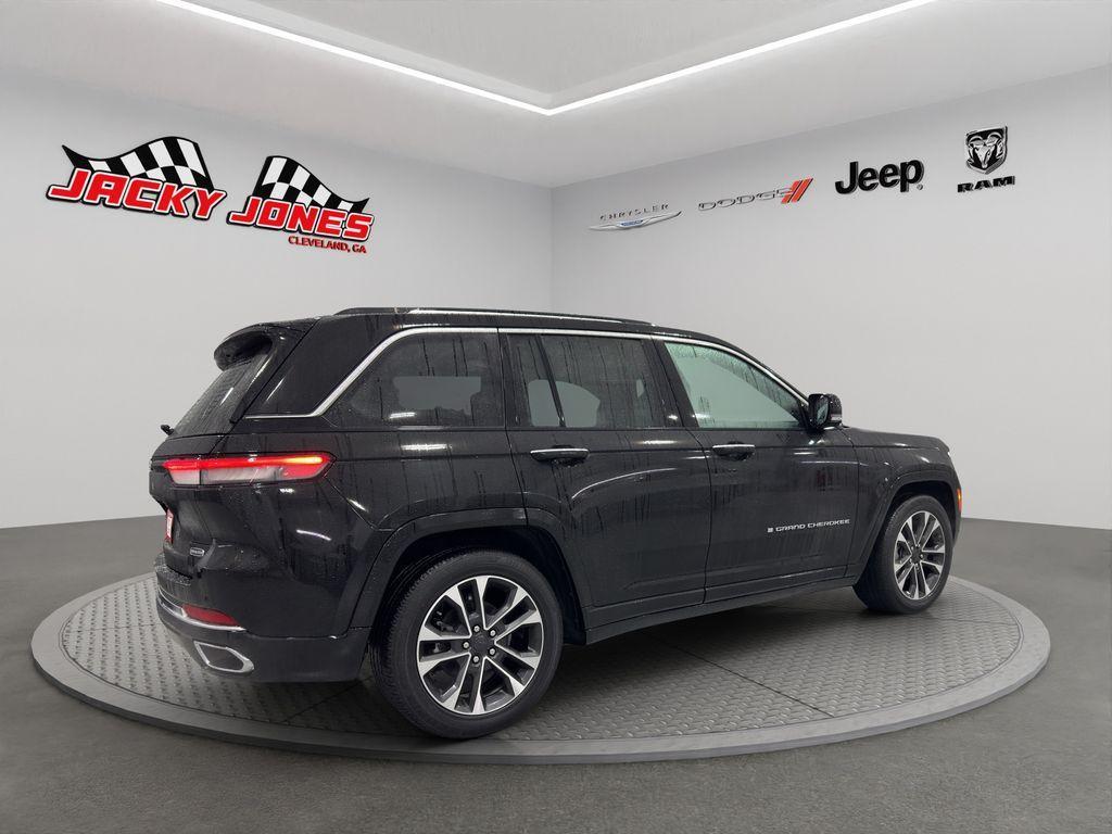 used 2022 Jeep Grand Cherokee car, priced at $35,569